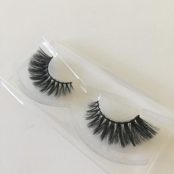 🦋Mink False Eyelashes - Picture 3 of 5